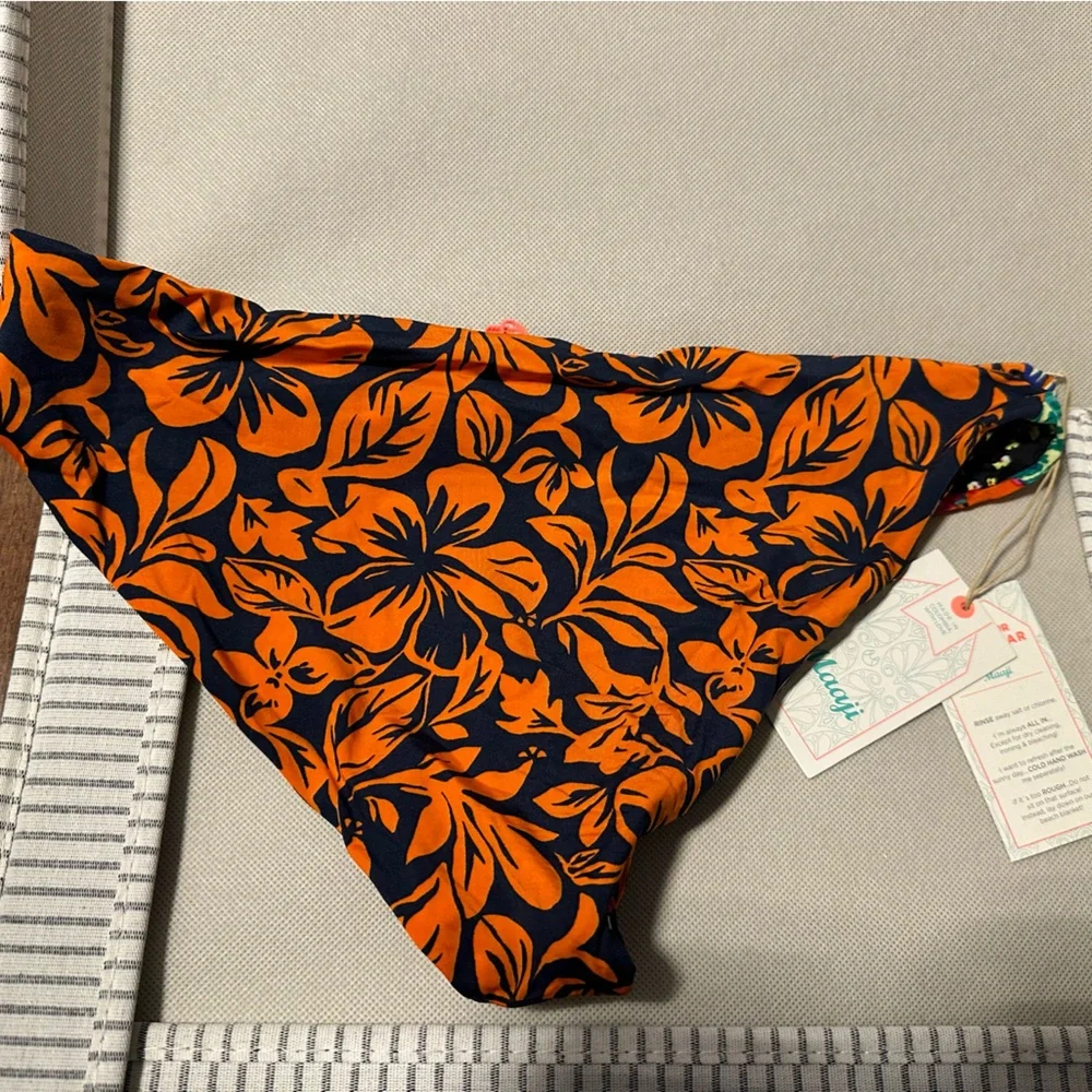 NWT Sz XL Maaji Reversible Bottoms